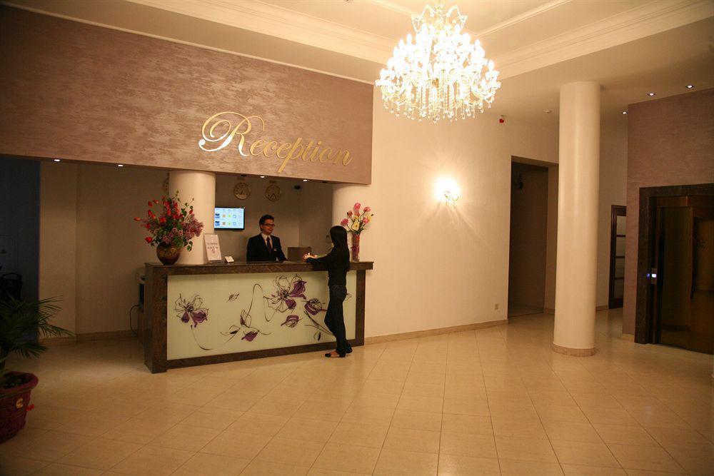 Flowers Hotel Chisinau Luaran gambar